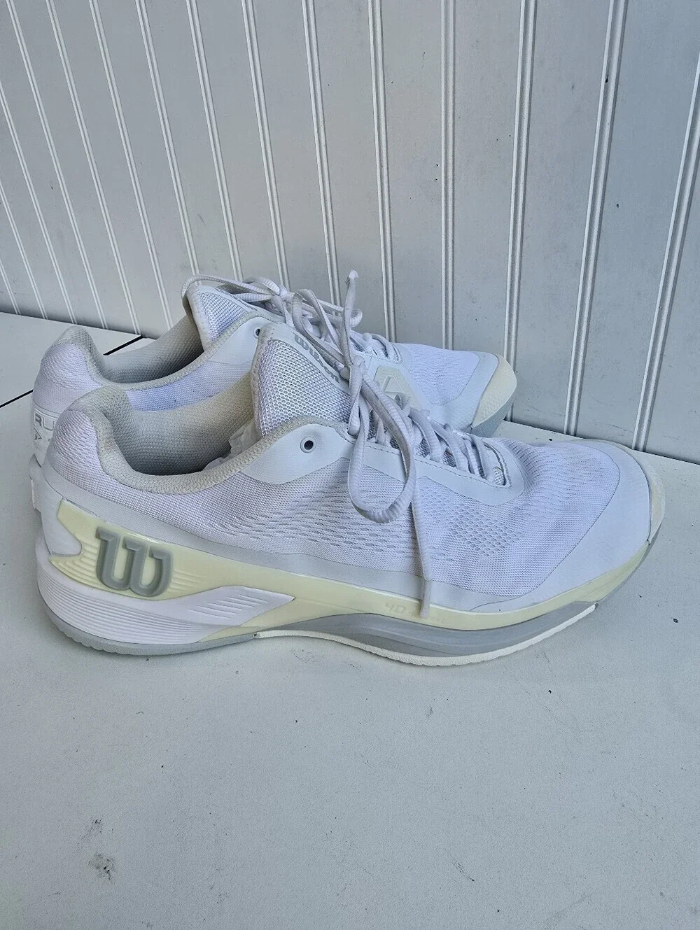 Wilson Rush Pro Ace Men’s Athletic Tennis Shoes White/Blazer/Tan Size 14